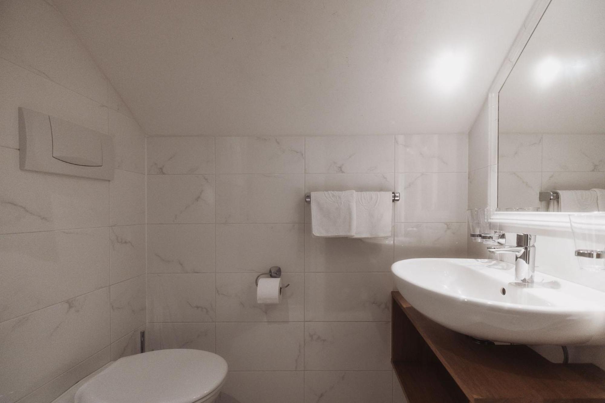 Hotel Montis - Active Nature Spa Brunico Extérieur photo