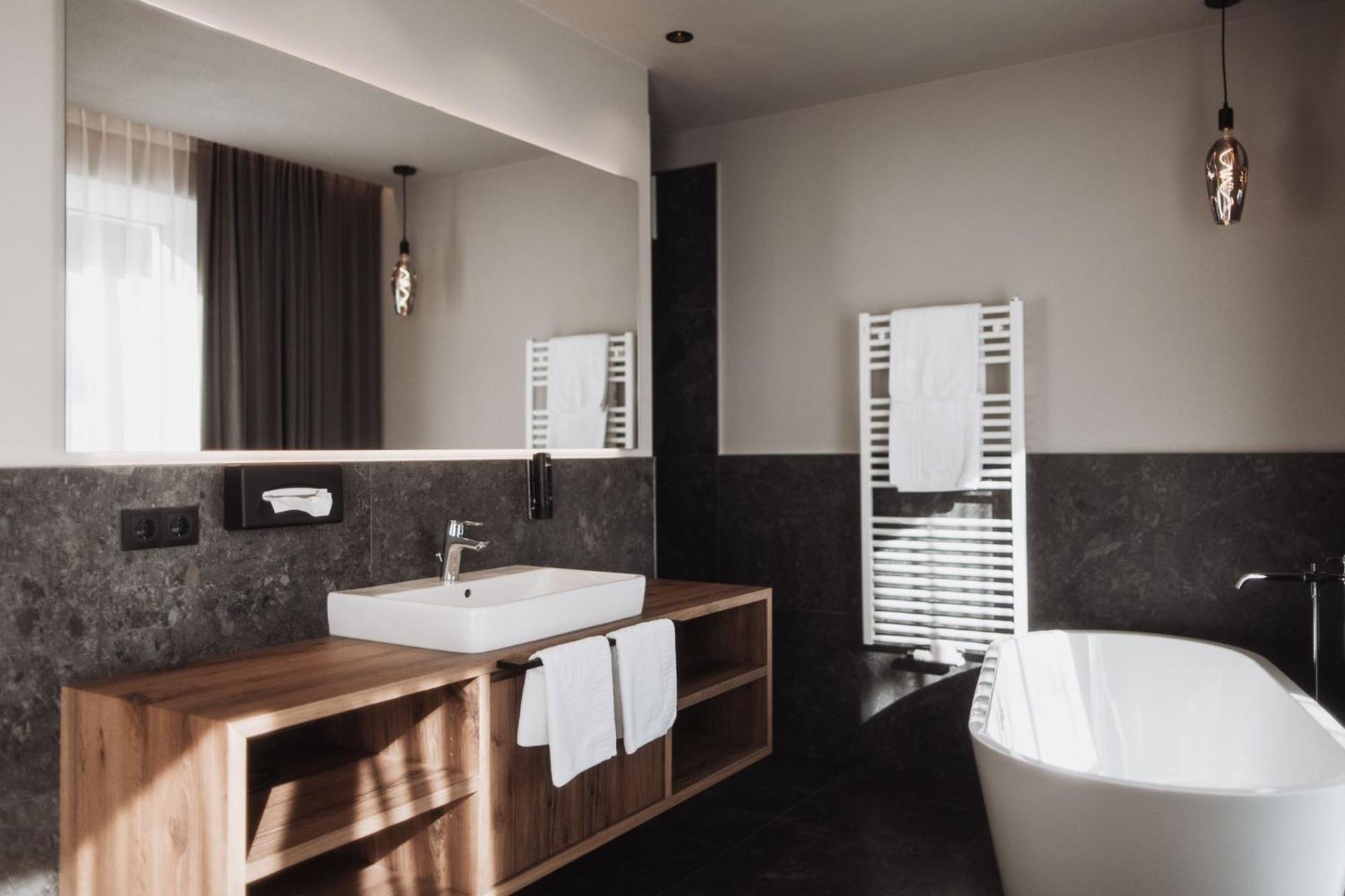 Hotel Montis - Active Nature Spa Brunico Extérieur photo